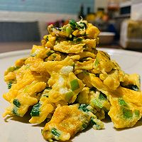 嫩春韭煎蛋的做法图解5