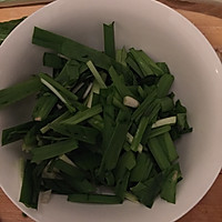 素炒绿豆芽韭菜的做法图解2