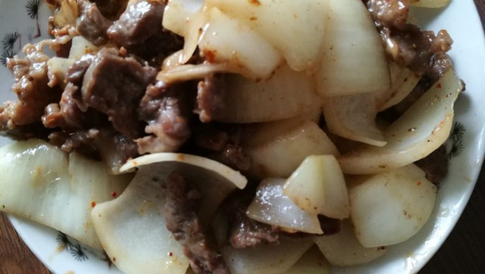 牛肉炒洋葱