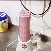 牛奶樱桃果昔的做法图解5
