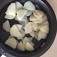 辣白菜土豆炒饭的做法图解1
