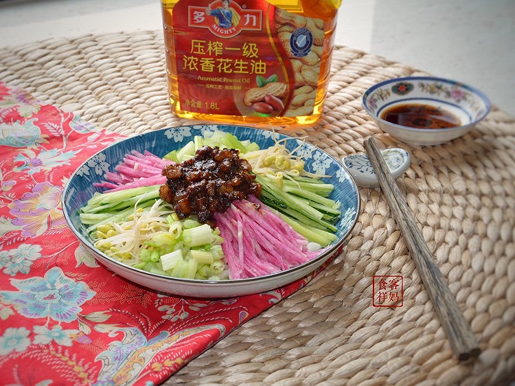 老北京炸酱面的做法