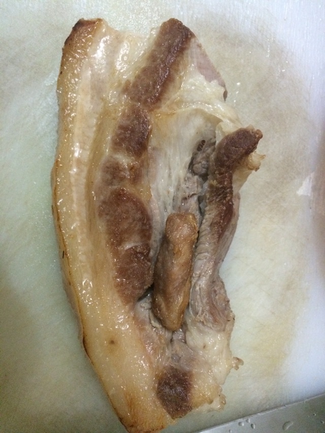 山寨版梅菜扣肉的做法图解1