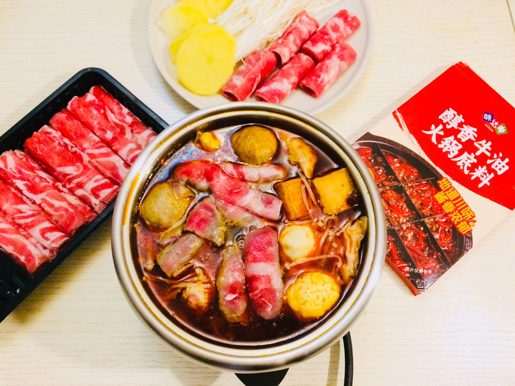 红红火火麻辣火锅的做法