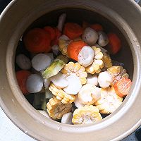 竹蔗马蹄红萝卜煲猪骨的做法图解6