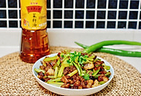 牛肉芹菜#金龙鱼外婆乡小榨菜籽油 我要上春碗#的做法