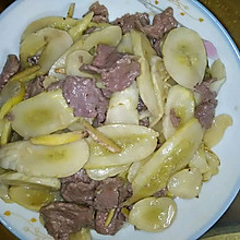 牛肉炒酸黄瓜