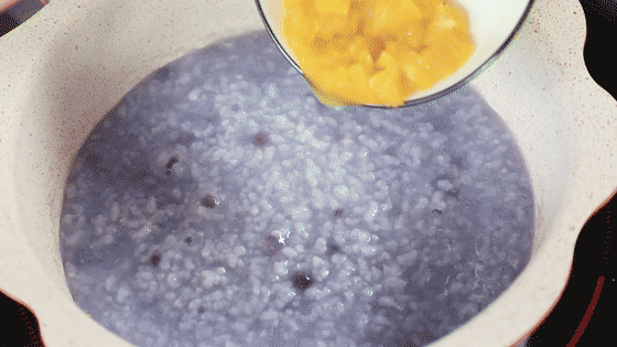 紫薯水果粥的做法图解4