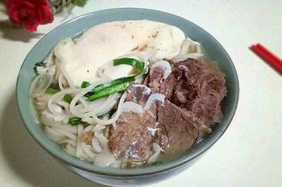 牛肉鸡蛋面