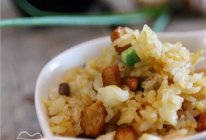 强强联合的香菇肉丁炒饭的做法