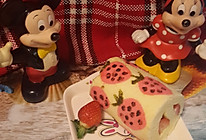 草莓彩绘蛋糕卷#寻人启事#的做法