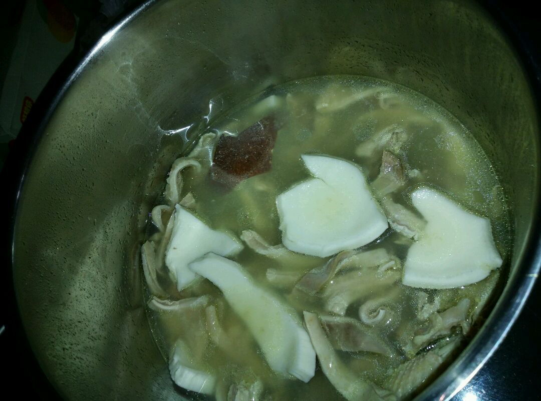 辣味猪肚汤怎么做_辣味猪肚汤的做法_豆果美食