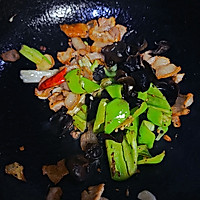 糖醋青椒木耳的做法图解7