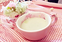 樱花宇治抹茶牛奶的做法