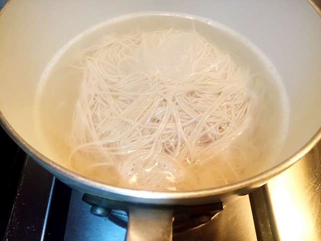 葱油拌面#金龙鱼外婆乡小榨菜籽油#的做法图解9