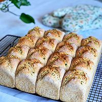 #米饭最强CP#全麦蒜香面包的做法图解14