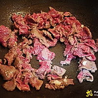 芹菜炒牛肉的做法图解3