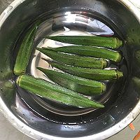 凉拌秋葵的做法图解1