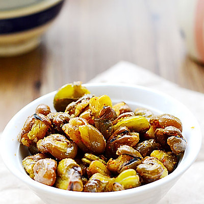 童年里最怀旧的一道小零食——五香脆皮蚕豆