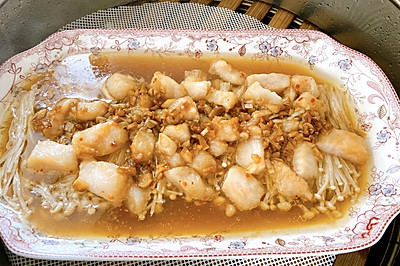 多汁鲜嫩的蒜蓉蒸巴沙鱼