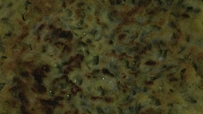 鸡蛋槐花饼的做法