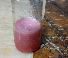 榨鲜西瓜汁的做法