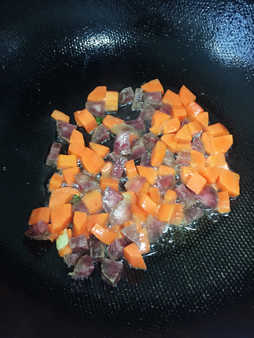 香肠菜饭的做法图解4