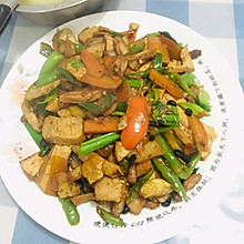 豆干炒回锅肉