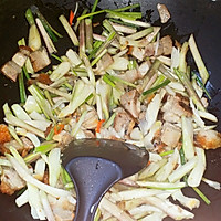 荞头炒烧肉的做法图解3