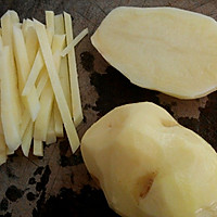 家庭Diy炸薯条，麦当当的味道的做法图解1