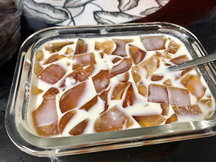 丝滑牛奶茶冻的做法