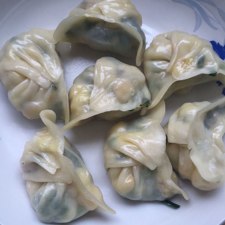 韭菜鸡蛋玉米饺子的做法图解5