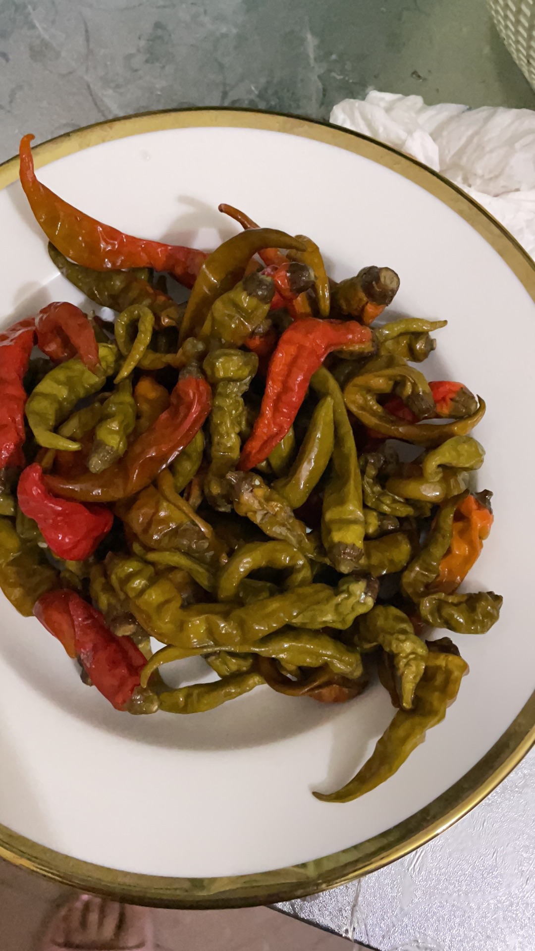 大厨教你虎皮青椒的家常做法，好吃不油腻，味道超赞，比吃肉还香 - 哔哩哔哩