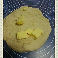 鲜奶油酥粒辫子面包的做法图解2