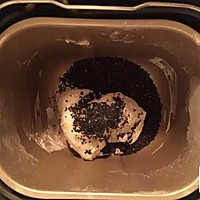 黑芝麻奶酪小餐包的做法图解3