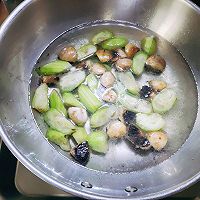 #减一点更好#减盐丝瓜蘑菇豆腐皮汤的做法图解5