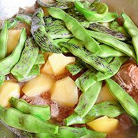 大东北脊骨炖豆角的做法图解5