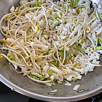 菌菇汤的做法图解2