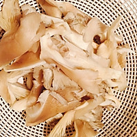 鲜美蘑菇汤的做法图解2