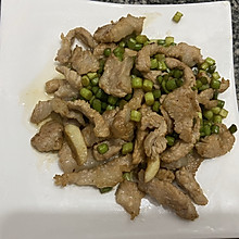 蒜苔炒肉