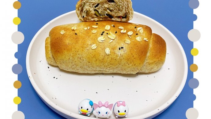 酸奶全麦果仁面包