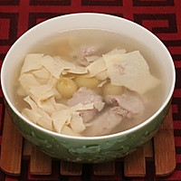 腐竹银杏瘦肉汤的做法图解4