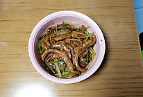 鲜香美味的干锅鸭掌的做法