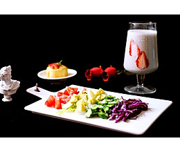 低脂蔬菜沙拉+香蕉奶昔#博世红钻家厨#的做法