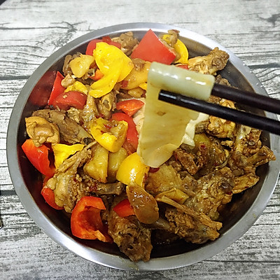 新疆大盘鸡（附皮带面做法）