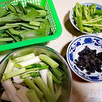 生爆盐煎肉的做法图解2