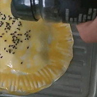 #美食视频挑战赛# 爆浆香蕉酥的做法图解4