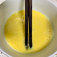 清爽可口的丝瓜炒蛋的做法图解2