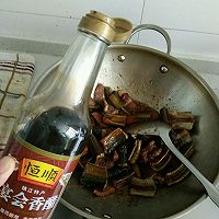 火腿烧黄鳝的做法图解5