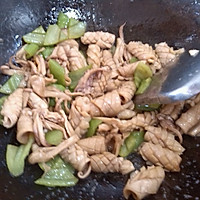 青椒炒尤鱼的做法图解9